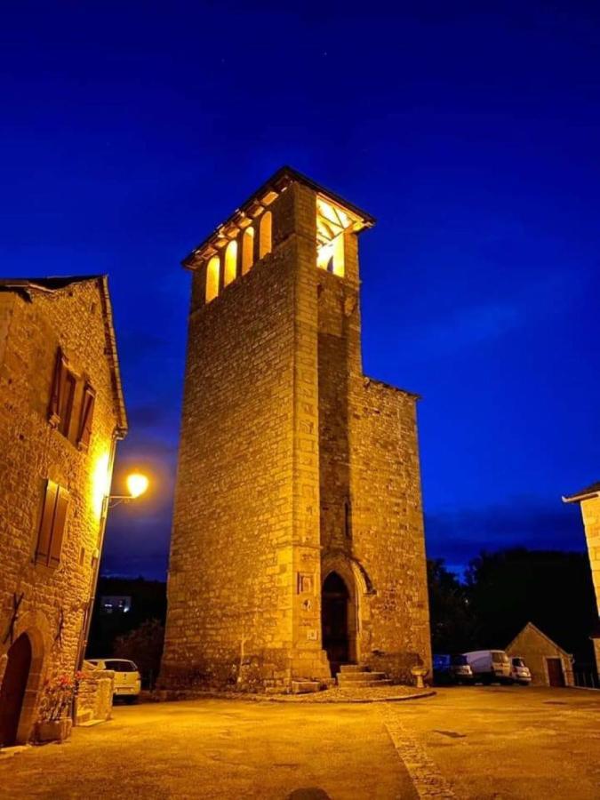 Le Gite De La Vieille Eglise De Coussergues Exterior foto